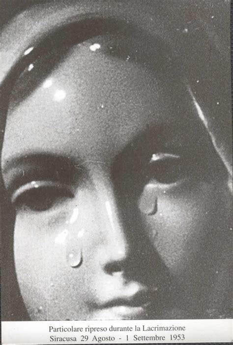 Immagine del quadretto della Madonna delle Lacrime che ha lacrimato nel 1953