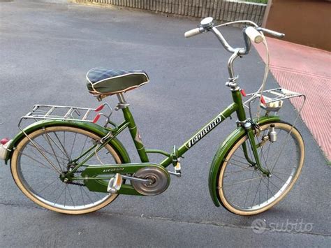 Foto vintage della bicicletta Graziella