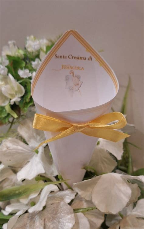 Set di coordinati per la Cresima (menù, segnaposto, cono confettata)
