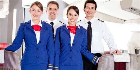 Infografica percorso carriera assistente di volo e certificazione CCA