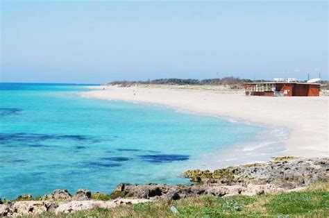 Panoramica della città di Ugento con il mare sullo sfondo