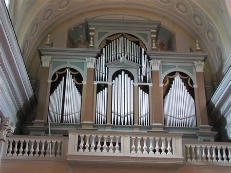 Dettaglio delle canne dell'organo Fisk nella Cattedrale di Losanna