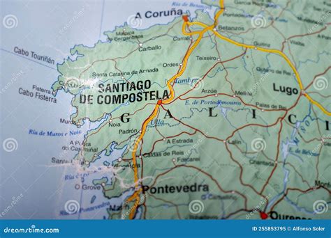 Mappa ferroviaria della Galizia con evidenziate Santiago de Compostela e Lugo
