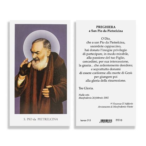 ritratto di San Padre Pio da Pietrelcina in preghiera
