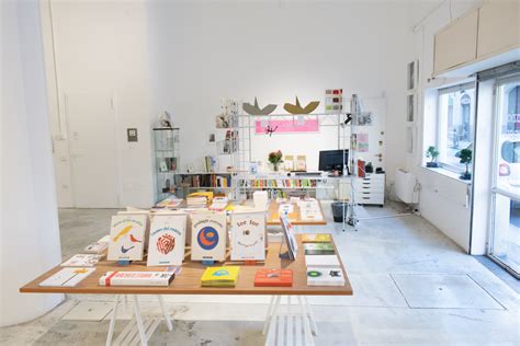 Libreria Corraini Spazio 121+ in via Savona 17/A