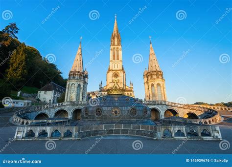 Foto panoramica del Santuario di Nostra Signora di Lourdes