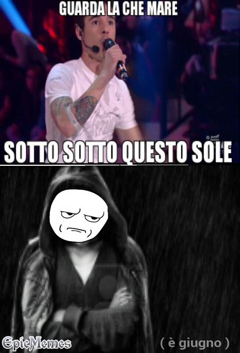 Un meme umoristico raffigurante Gesù che reagisce a una situazione quotidiana con espressione di disappunto o ironia
