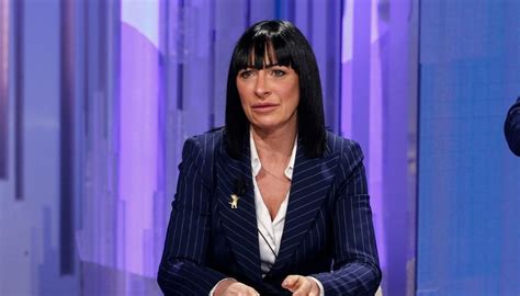 Sabrina Quaresima, preside del liceo Montale di Roma, durante un'intervista televisiva