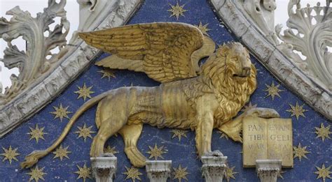 Il leone alato di San Marco, simbolo della città di Venezia.