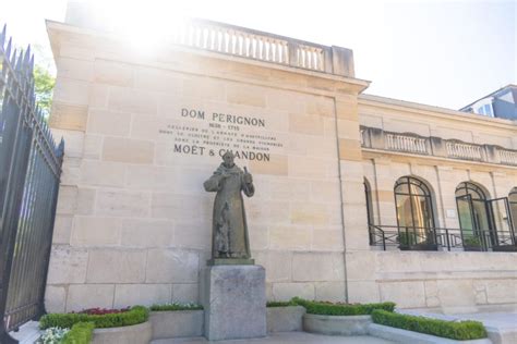 Foto interna delle cantine Dom Pérignon all'Abbazia di Hautvillers