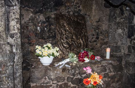 Fotografia dell'interno del Santuario della Madonna della Sciara