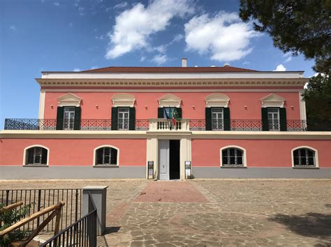 Foto storica della Villa Matarazzo a Santa Maria di Castellabate o un ritratto del Conte Francesco Matarazzo