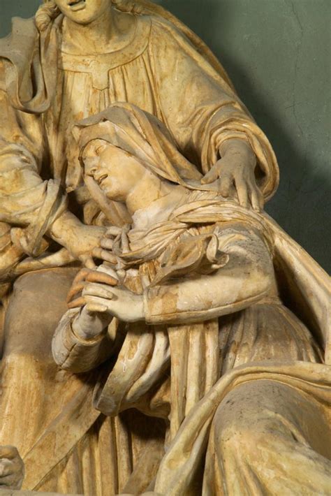 Dettaglio di scultura nel transetto, opera di Antonio Begarelli
