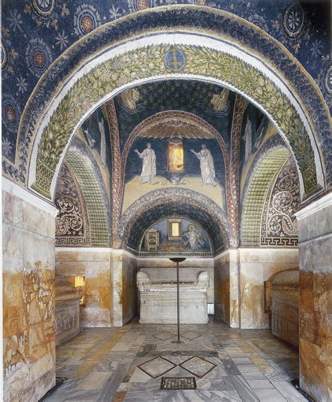 Mausoleo di Galla Placidia, esterno e interno