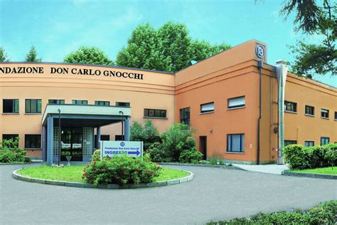 Edificio principale dell'IRCCS Santa Maria Nascente Fondazione Don Gnocchi