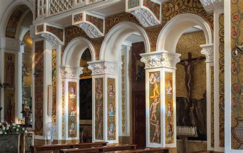 Facciata della Chiesa di San Paolo alla Rotonda con mosaici