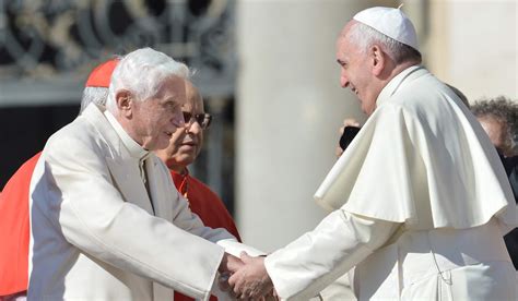Foto di Papa Francesco e Benedetto XVI