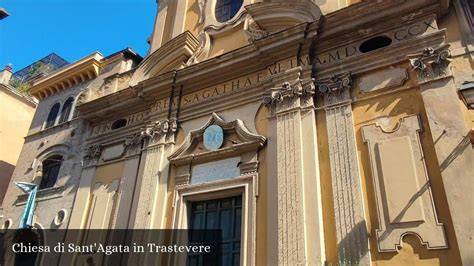 Foto esterna della Chiesa Evangelica Battista di Trastevere e della vicina Chiesa di Sant'Agata