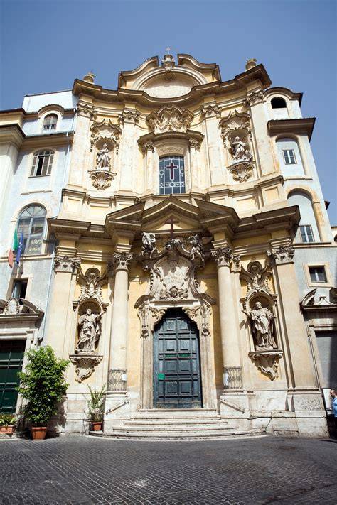 Facciata rococò della Chiesa di Santa Maria Maddalena a Roma