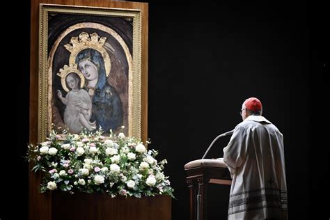 Dettaglio dell'immagine della Madonna della Grada all'interno della chiesa