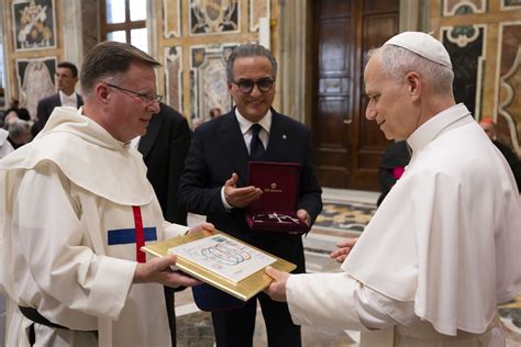 Croce della Santissima Trinità, gioiello Spadafora, dono al Papa