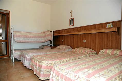 Foto interna delle suite o di un ambiente comune dell'Oasi Madre della Pace