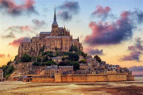 abbazia di Mont-Saint-Michel in Normandia