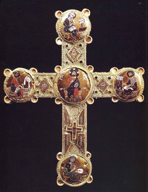 Rappresentazione della Stauroteca di Cosenza donata da Federico II