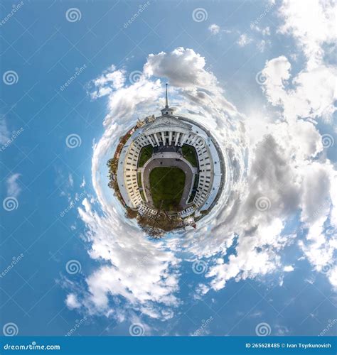 Vista panoramica dell'Abbazia di Sant'Ottilia, con la chiesa e gli edifici conventuali