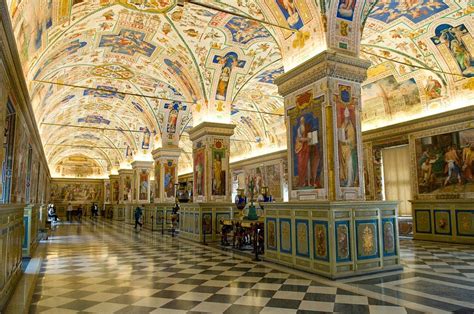 Foto storica della Biblioteca Apostolica Vaticana o di Papa Pio XI