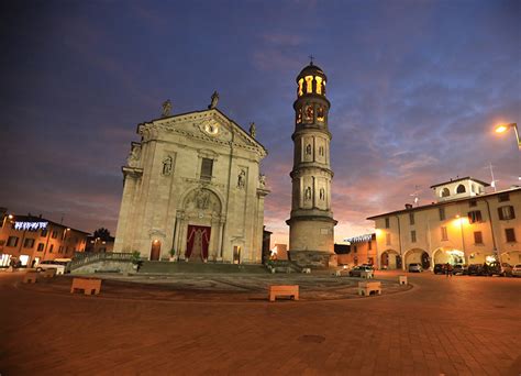 Torre campanaria adiacente alla chiesa di San Giorgio, Varese