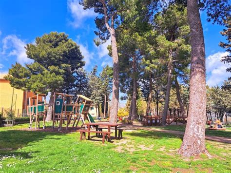 Area passeggi attrezzata nel padiglione femminile