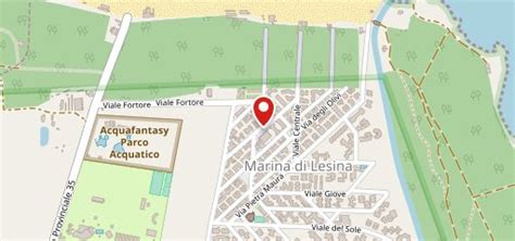 Mappa di Marina di Pietrasanta con evidenziati la costa, i centri commerciali e la Pineta della Versiliana