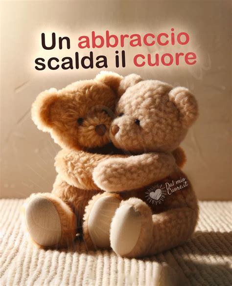 rappresentazione simbolica di un abbraccio divino che protegge da avversità