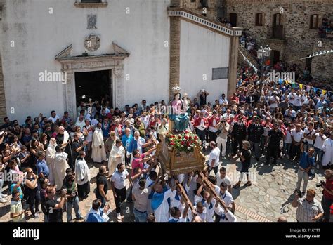 Foto storica di pellegrini durante la processione a Polsi