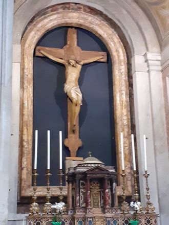 Affresco di Santa Brigida in adorazione del Crocifisso a San Paolo fuori le Mura