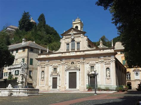 Foto della facciata neoclassica del Santuario di Nostra Signora della Rovere