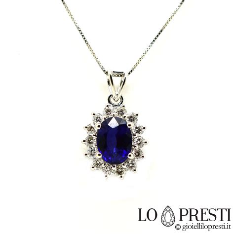 Ciondolo in oro bianco con diamanti