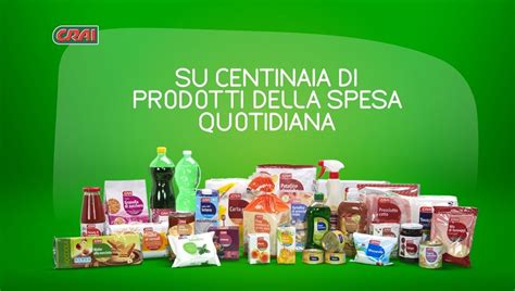 Foto di prodotti Crai con un focus su un cestino della spesa ricco e vario