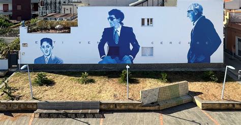 Murale dedicato a Franco Battiato a Riposto,