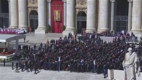 Foto di gruppo dei capi di stato e delle delegazioni presenti alla Messa di inizio Pontificato in Piazza San Pietro