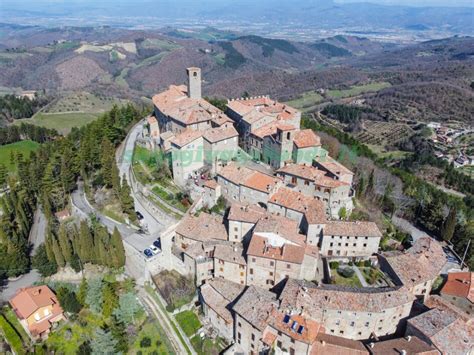 Mappa dell'Italia centrale con indicazione di Monte Santa Maria Tiberina