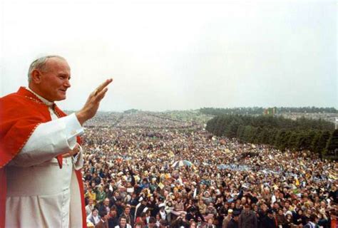 Giovanni Paolo II con i giovani durante una Giornata Mondiale della Gioventù