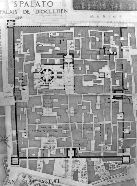 Mappa antica di Spalato con indicazione del Palazzo di Diocleziano e l'area di possibile anfiteatro