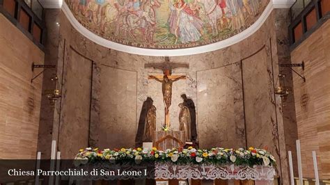 Crocifisso scultoreo maestoso e solenne all'interno della Nuova Chiesa Parrocchiale di San Giacomo
