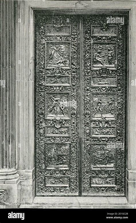 Dettaglio delle Porte Bronzee del Santuario