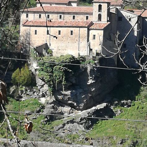 Foto panoramica dello storico Convento di San Francesco di Paola a Pedace