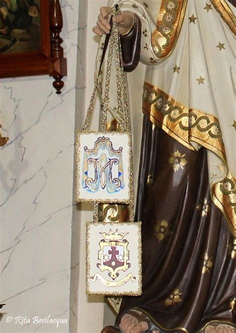 immagini dello Scapolare del Carmelo