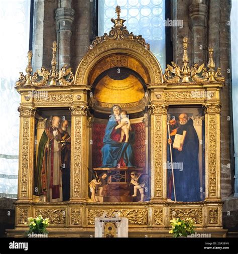 Trittico della Madonna con il Bambino tra i santi Nicola, Pietro, Marco e Benedetto di Giovanni Bellini, Altare delle Reliquie