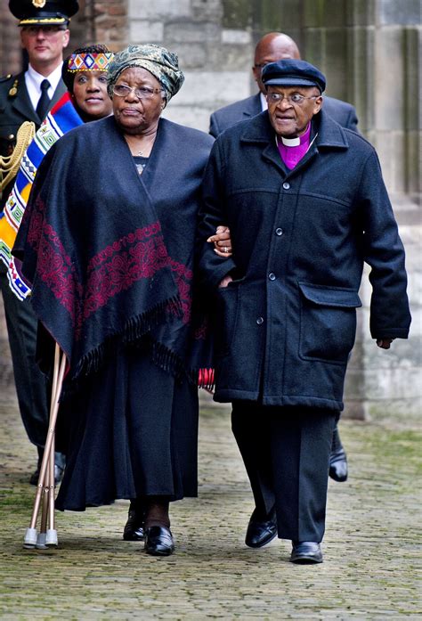 Foto di Desmond Tutu giovane con la moglie Leah Nomalizo